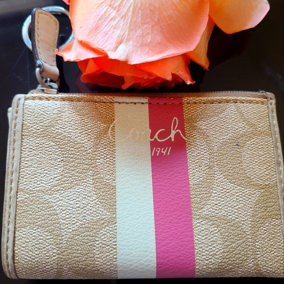 Coach Handbags - Coach coin pouch